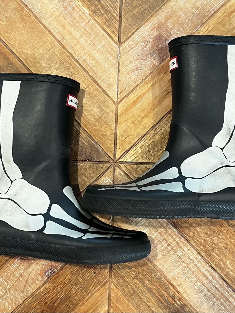 Hunter Kids Black Silver Skeleton Rain Boots Halloween Size 3 - Picture 4 of 16
